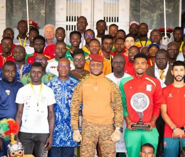 طواف بوركينا فاسو للدراجات : الرئيس البوركينابي يشكر المغاربة