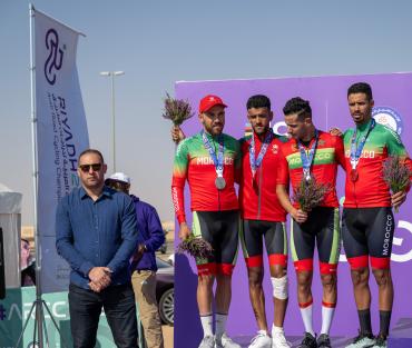 البطولة العربية الرياض : ميدالية فضية للمغرب في سباق فرقي عام كبار