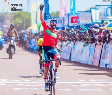 الدراج المغربي أشرف الدغمي يفوز بالمرحلة التاسعة لطواف بوركينا فاسو