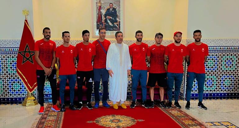 الفريق الوطني المغربي للدراجات يحظى باستقبال هام من طرف سفير المملكة المغربية ببوركينا فاسو
