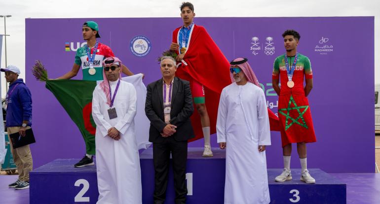 الدراج المغربي أشرف الكريمي يتوج بطلا للعرب للشباب