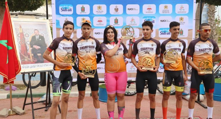 العيــــون : فوز الدراج عبد الفتاح الباز في فئة الذكور (كبار) وصفاء البغراوي في فئة الإناث بالبطولة الجهوية للدراجات